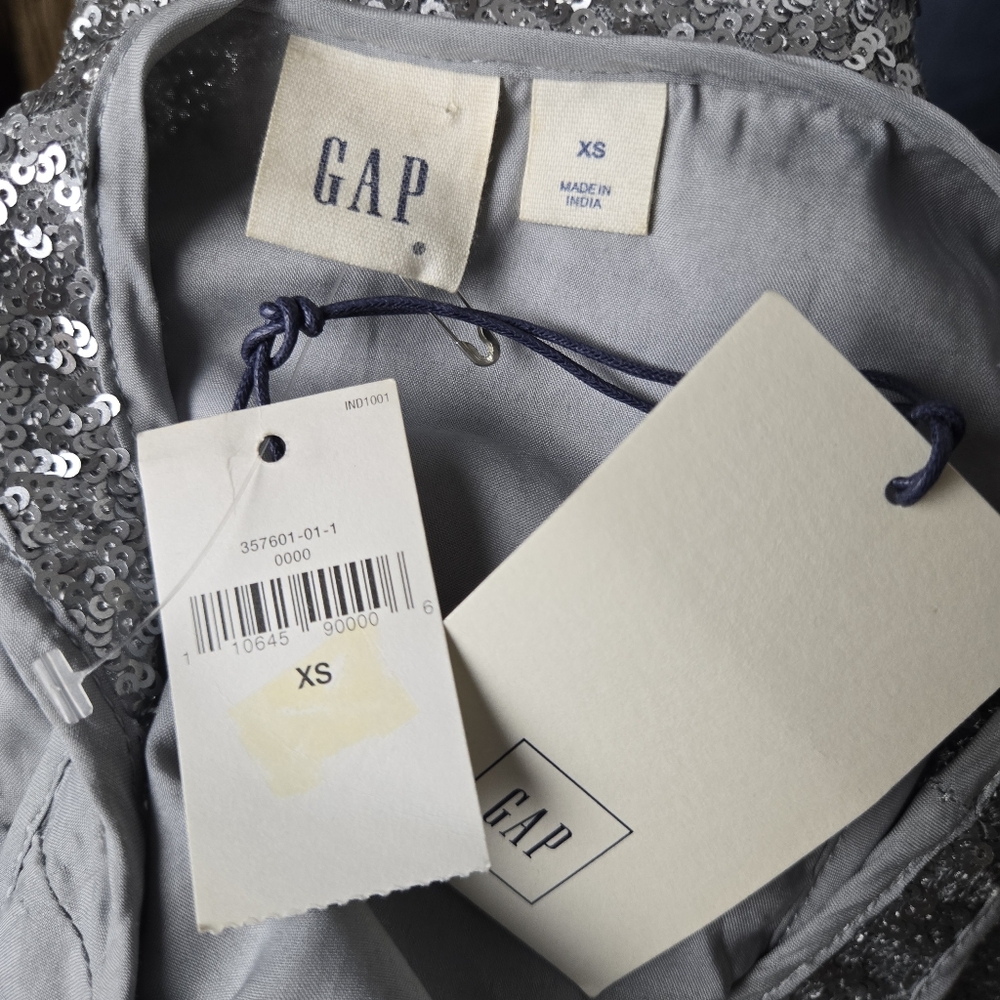 NWT GAP Silver Sequin Scoop Neck Dressy Tank Top - Picture 10 of 12